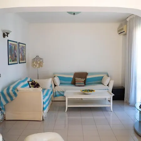 Apartmán Elegant In With Pool *